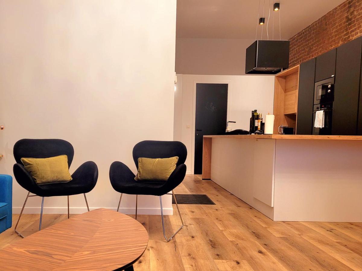 Brand New Iris Room With Private Bathroom And Balcony Brussel Bagian luar foto