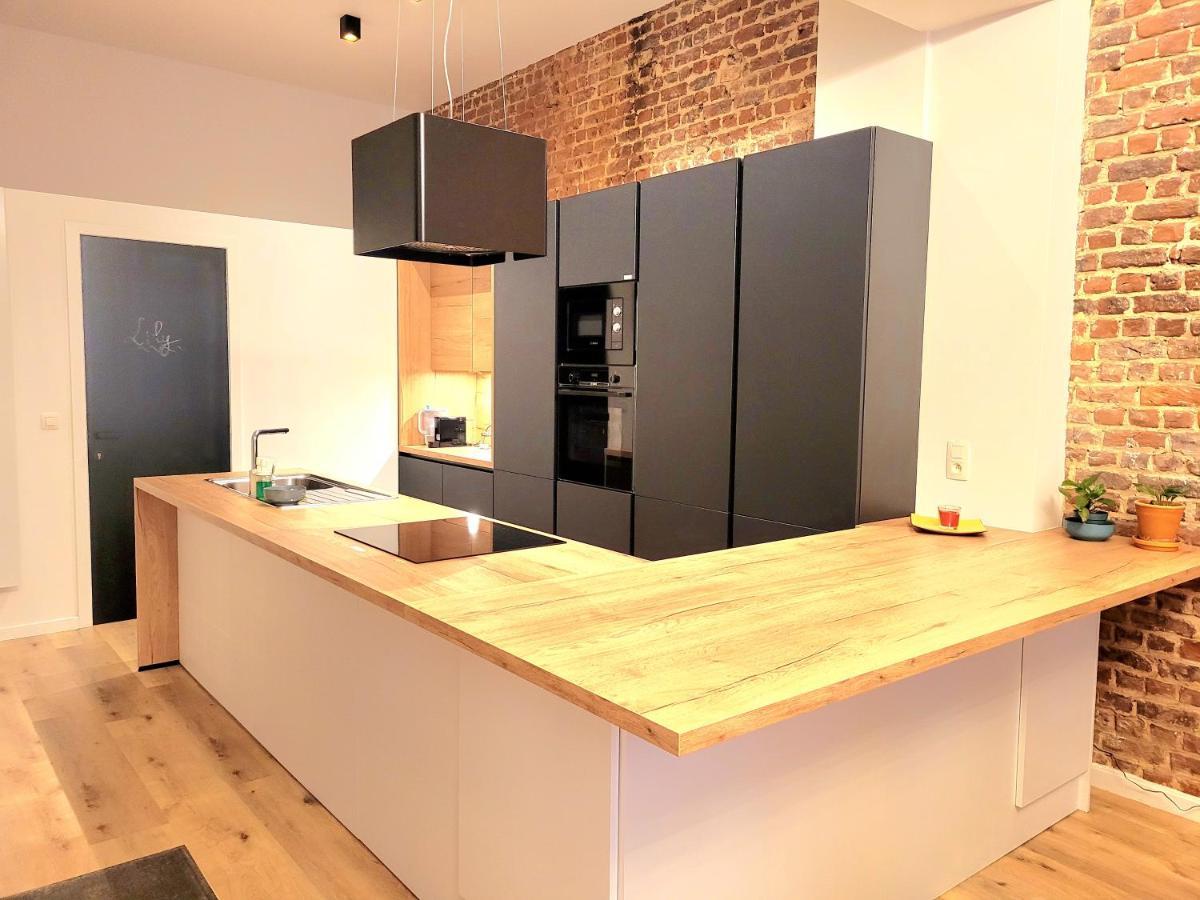 Brand New Iris Room With Private Bathroom And Balcony Brussel Bagian luar foto