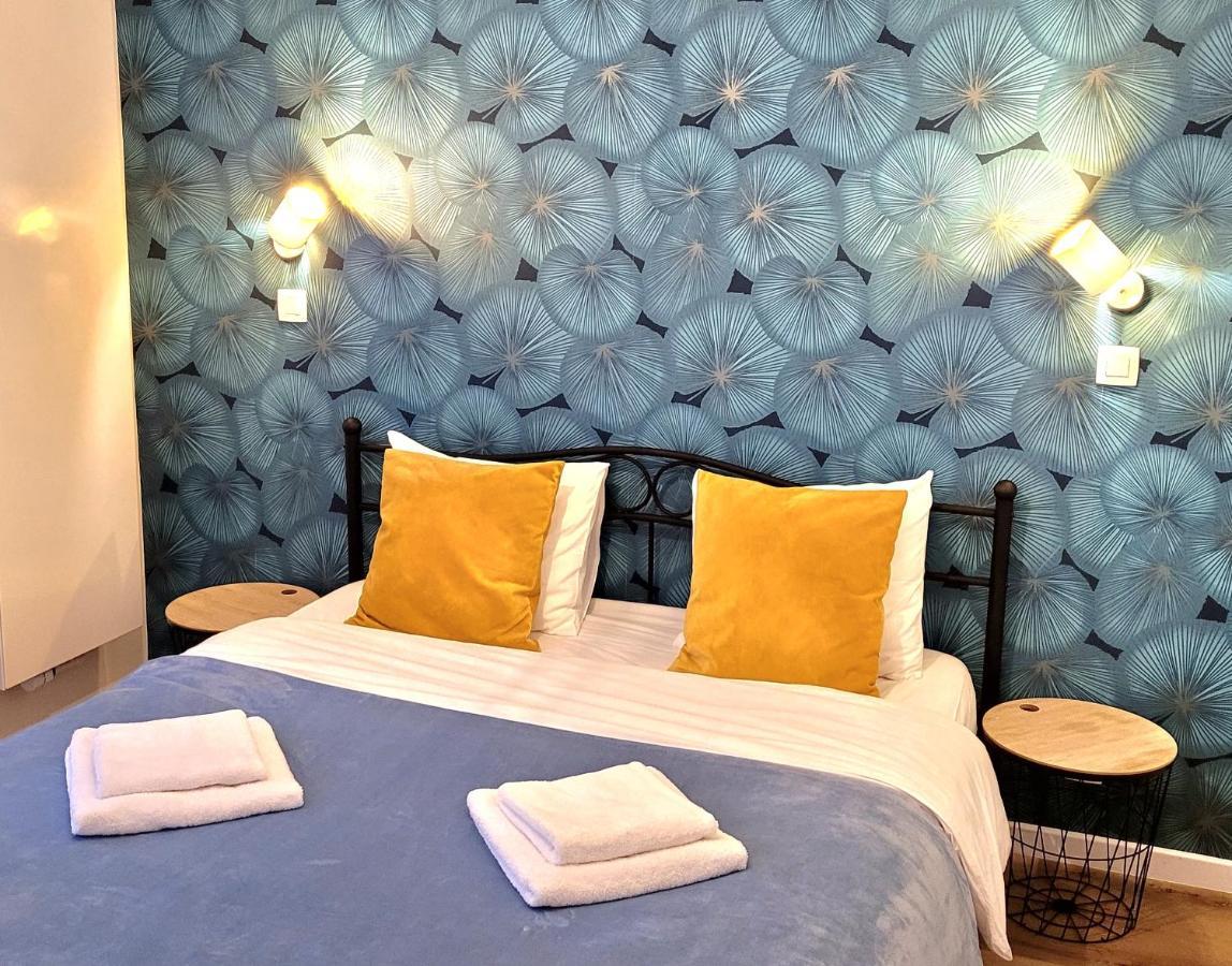 Brand New Iris Room With Private Bathroom And Balcony Brussel Bagian luar foto
