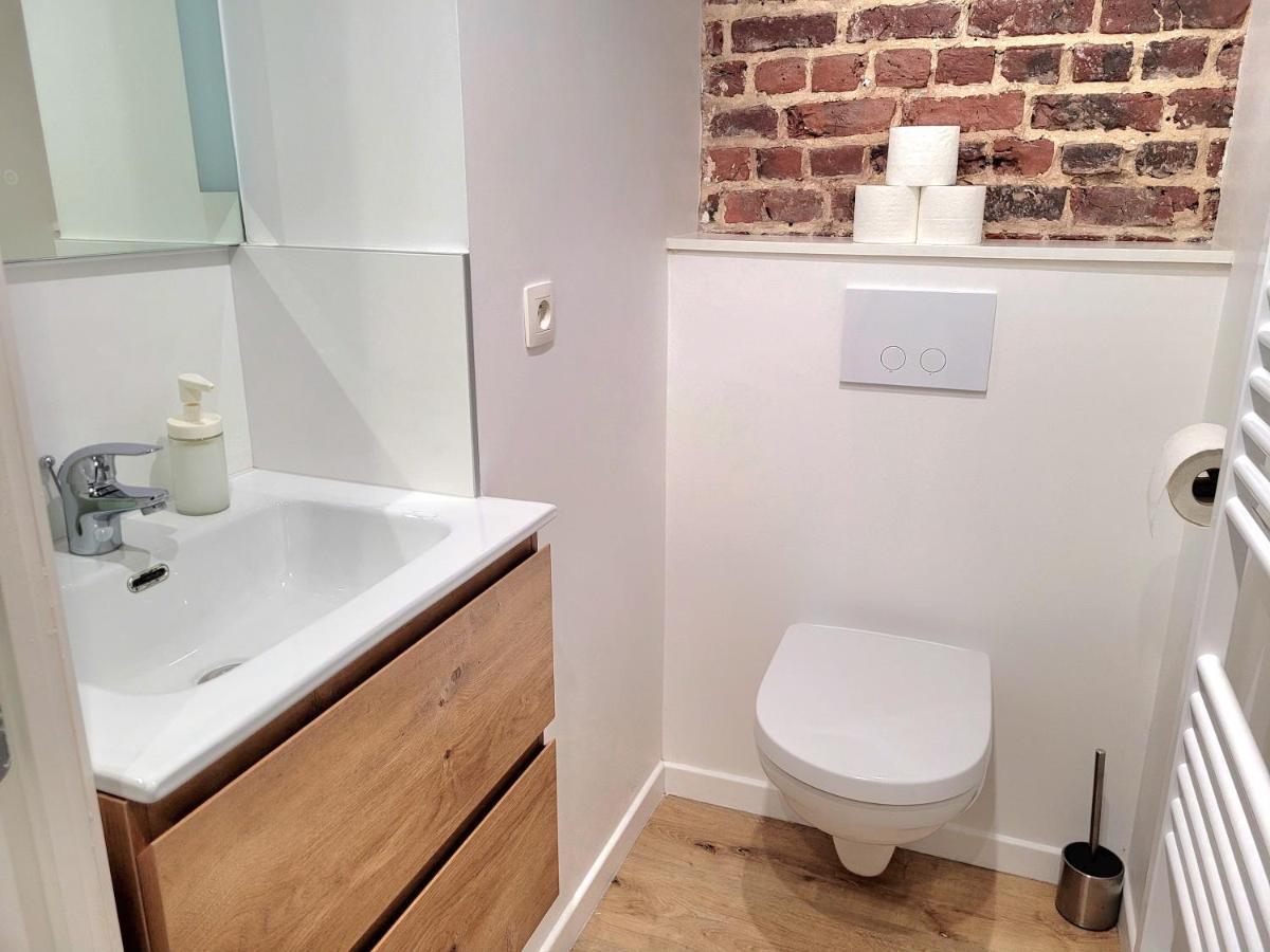 Brand New Iris Room With Private Bathroom And Balcony Brussel Bagian luar foto